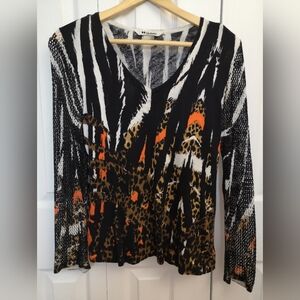 Nygard Collection Animal Print V-Neck Lightweight Sweater - Medium